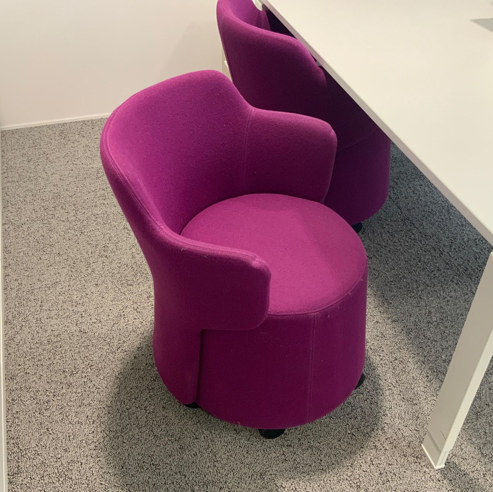 Fauteuil visiteur skomer tissu / metal rose