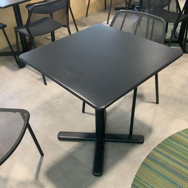 Table cafeteria emu metal noir