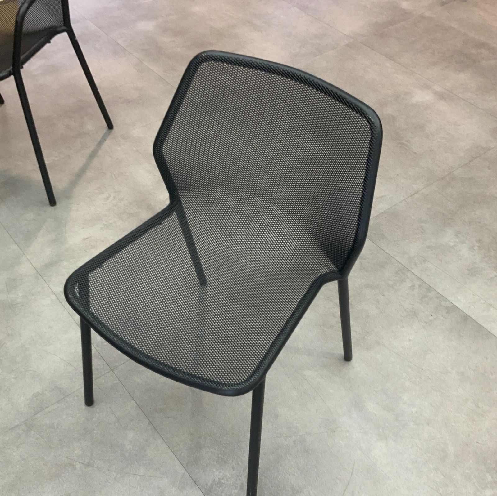 Chaise cafeteria silvera metal noir