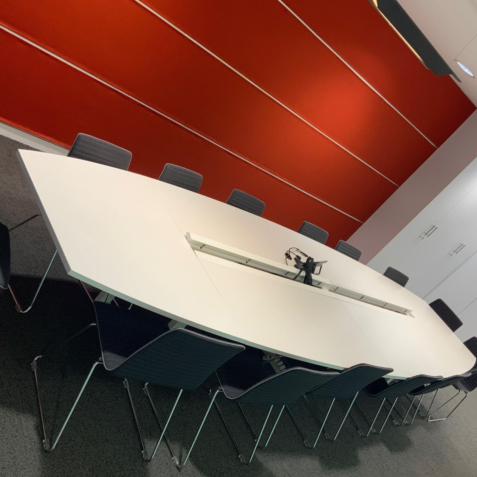 Table de reunion bois / metal blanc