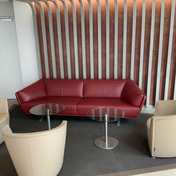 Canape 3 places silvera cuir / metal rouge/chrome