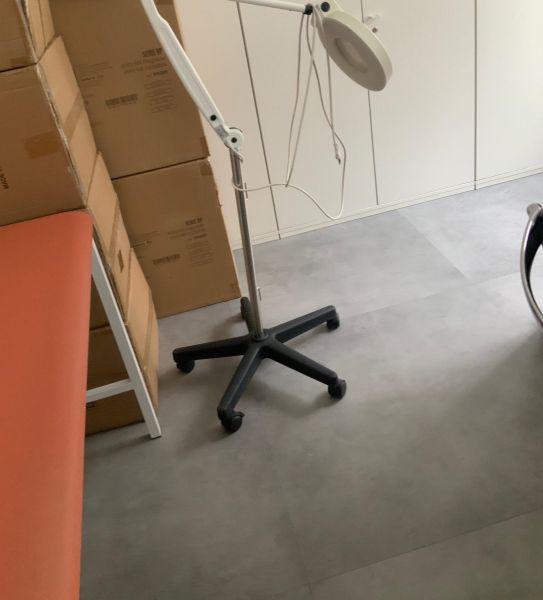 Lampe medical derungs metal / plastique blanc/chrome/noir