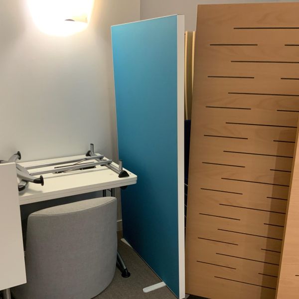 Panneau de separation tissu / metal bleu/blanc