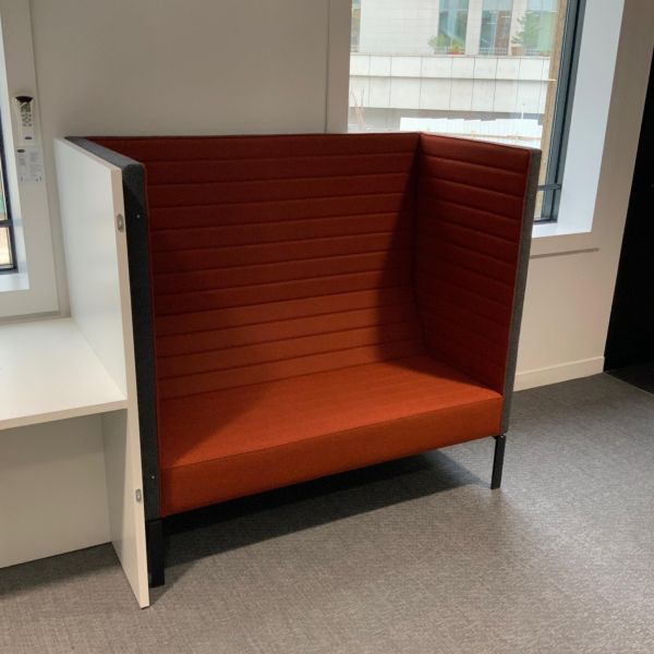 Alcove alcove sofa tissu / bois rouge/noir