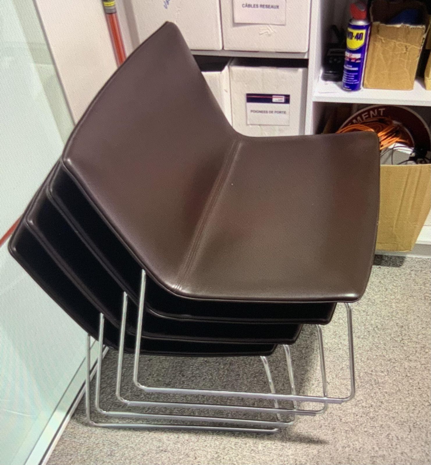 Chaise d'accueil cuir / metal marron/chrome