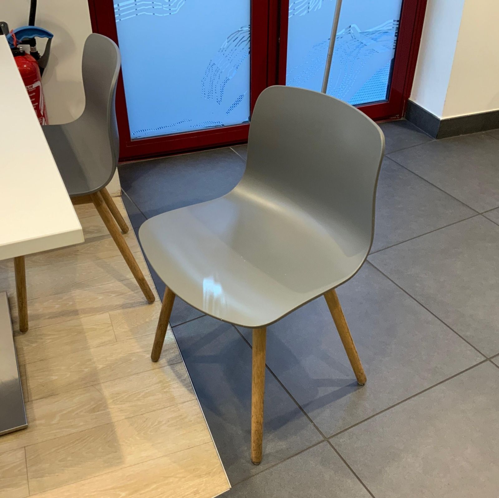 Chaise restaurant hay bois / bois bois / gris